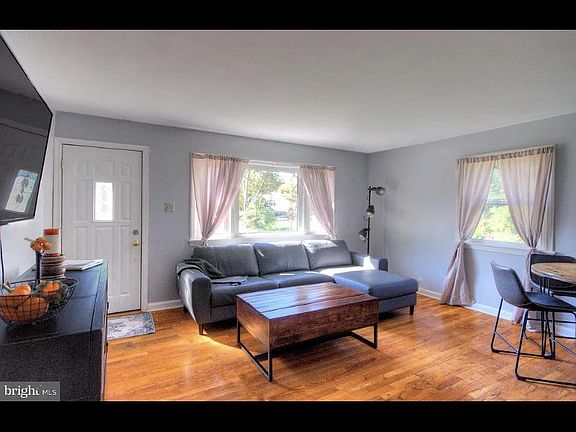 5th image of 711 E Belmar Ave #711