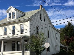 211 Market St, Cumbola, PA 17930