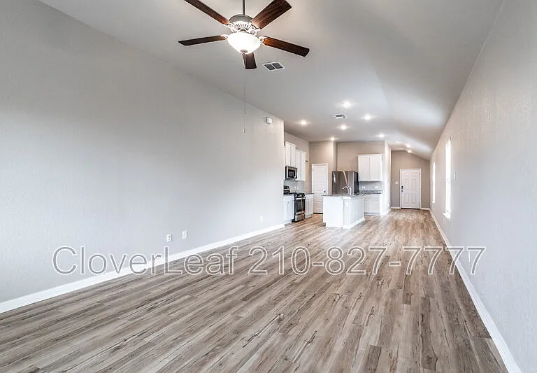 6334 Willow Point Blvd — Photo 9