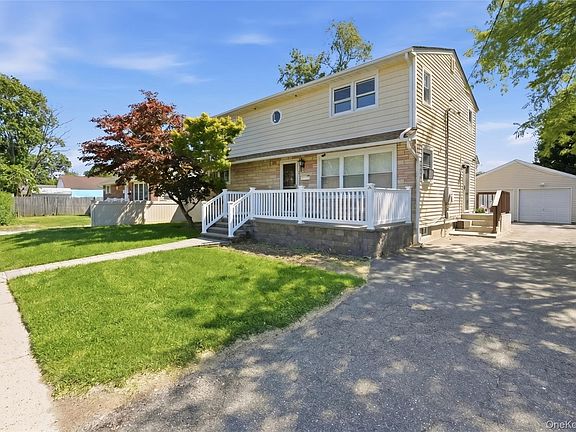 2nd image of 7 Penndale Drive