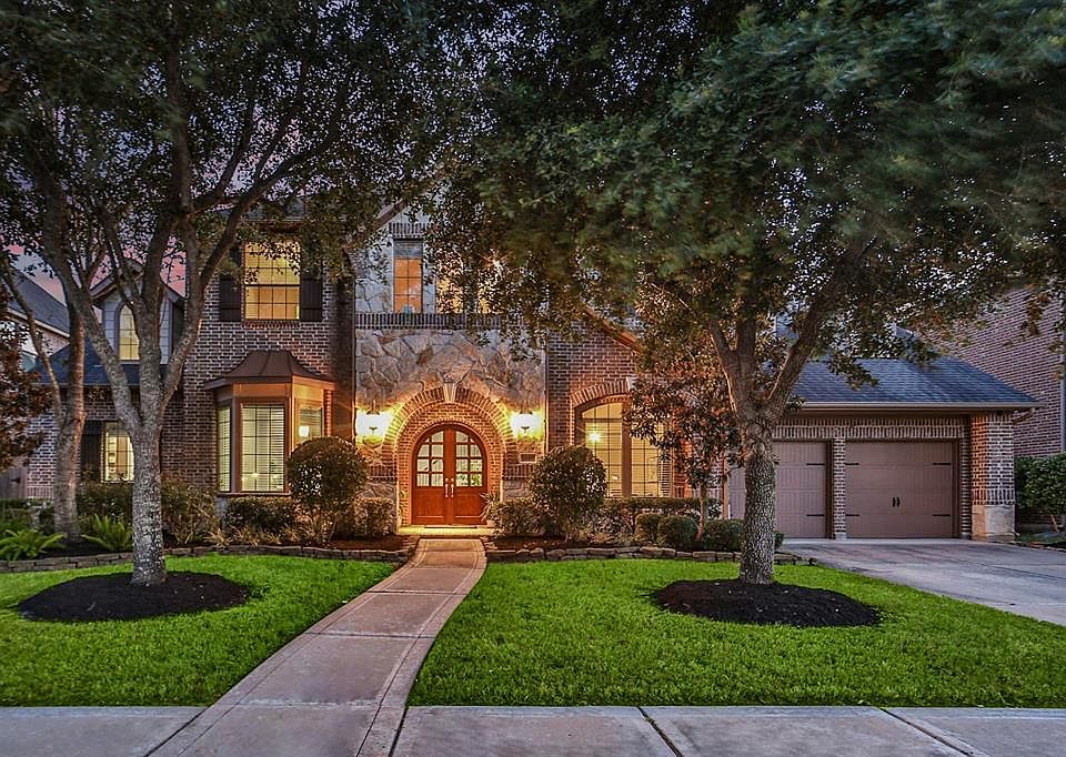 1st image of 28007 Moss Fern Dr