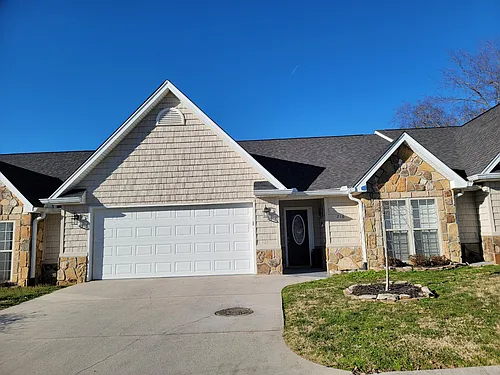 214 Michaels Ct Photo 1