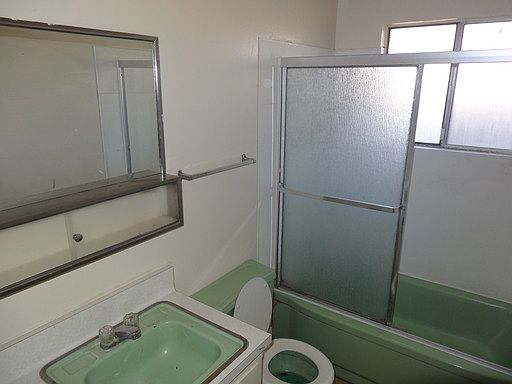 5th image of 1315 N Garden Ave APT B
