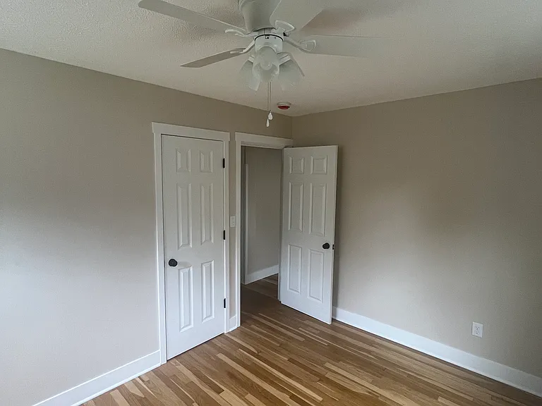 210 Berkshire Rd — Photo 16