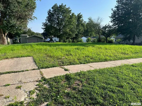 1016 E Rouse Ave, Peoria Heights, IL 61616