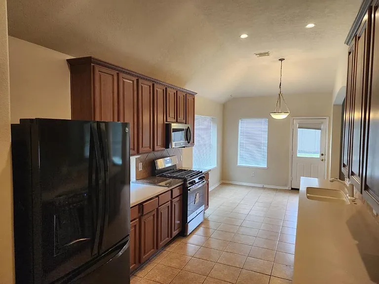 6411 Briar Moss Ln — Photo 19