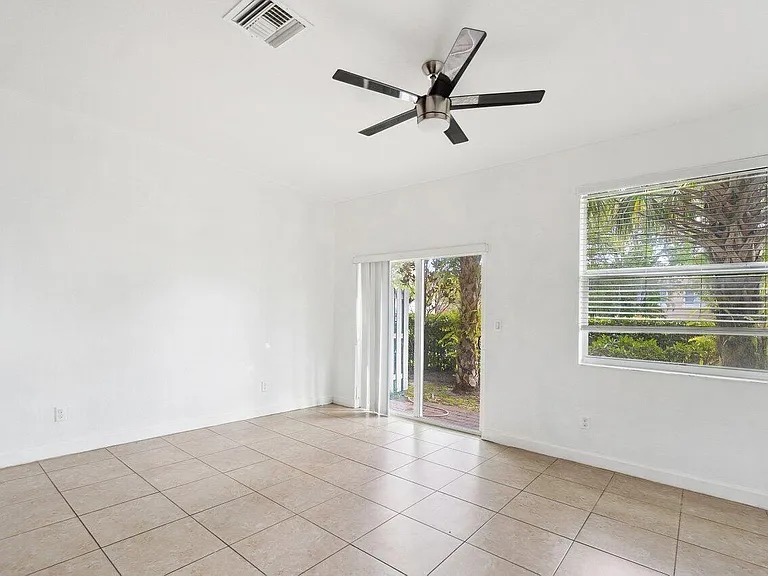 5288 Ashley River Rd — Photo 9