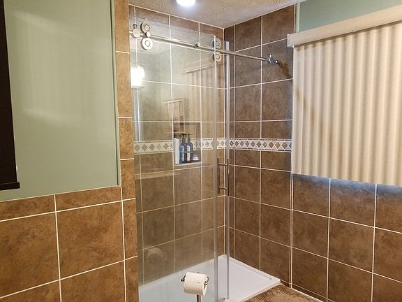 2nd image of 2956 Glenhaven Dr