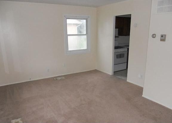 3rd image of 5308 N Richardt Ave