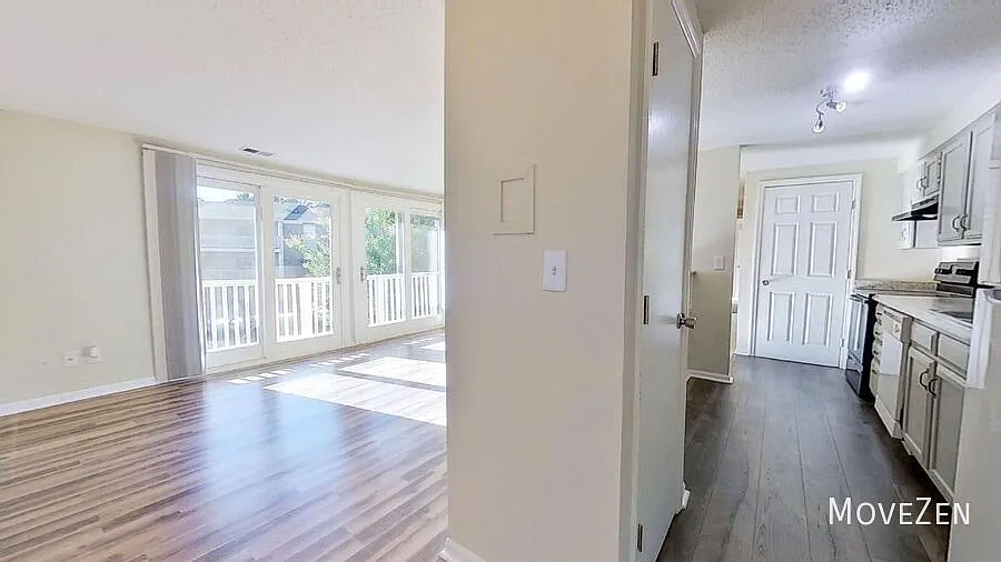 1641 Arlyn Circle E Charlotte NC 28213 Near UNCC, Major Shopping, And Major Highways — Photo 3