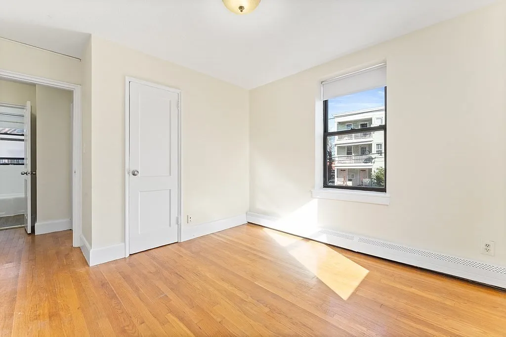 2 bed, 1.0 bath, 800 sqft, $2,550 — Photo 4