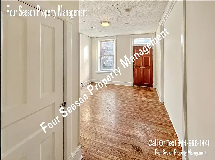 616 W Franklin St #1 — Photo 7