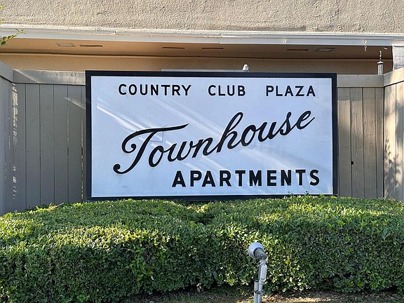 Country Club Plaza Townhouse