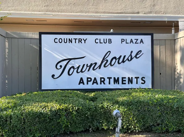 Country Club Plaza, 3529 Cody Way #118, Sacramento, CA 95864