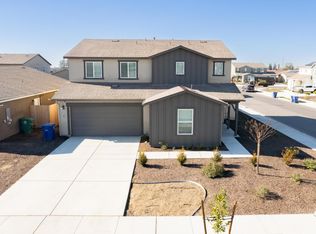 1903 Cottle Ave, Sanger, CA 93657