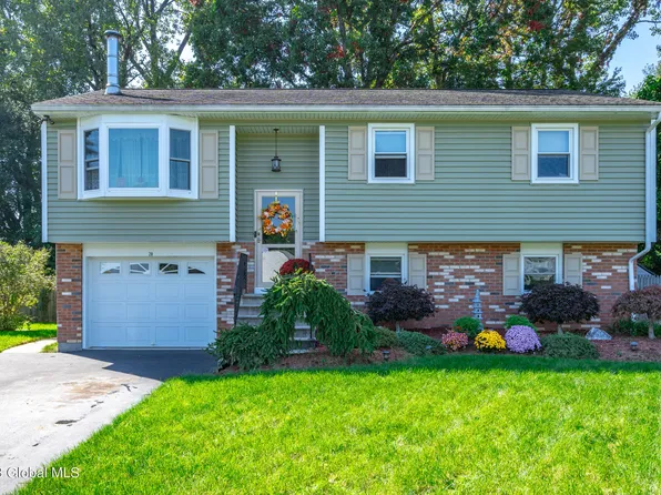 20 Barker Street, Colonie, NY 12205