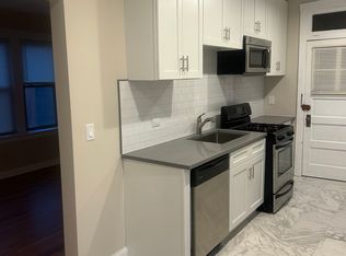 3701 N Troy St #2E, Chicago, IL 60618