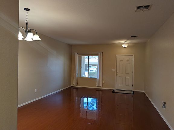 3rd image of 559 Carmel Valley St