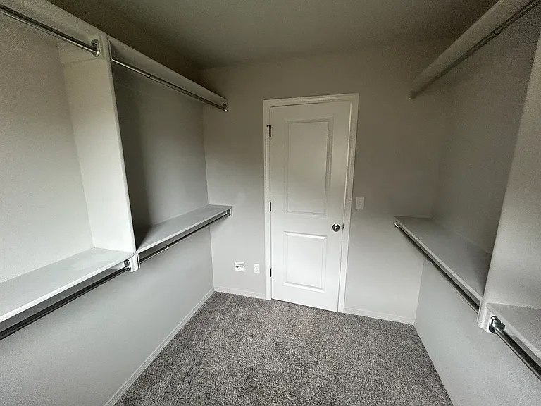 1502 E Utica Pl — Photo 20