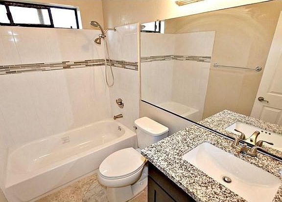 5th image of 5468 Iowa Ct