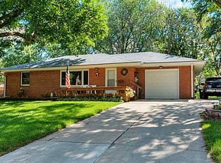 1100 N D St, Indianola, IA 50125