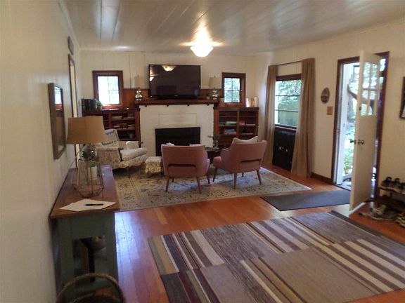 5th image of 16053 NE Woodinville Duvall Rd