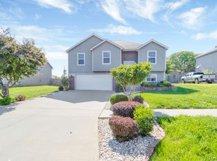 930 Kadence Ln, Junction City, KS 66441