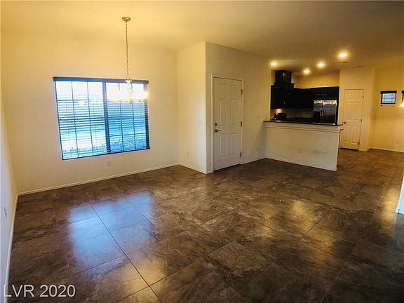 3rd image of 9642 Vega Carpio Ave