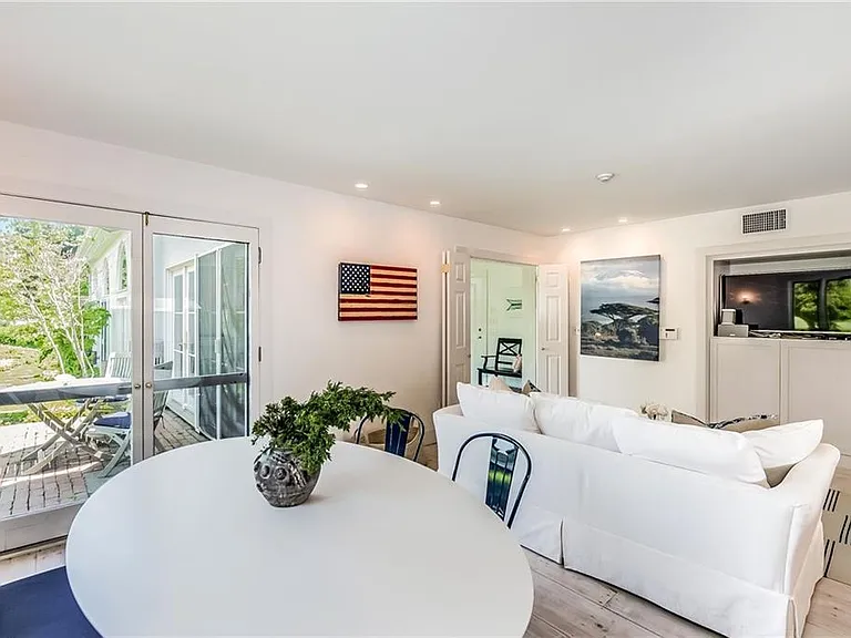 181 Ocean Ave — Photo 12
