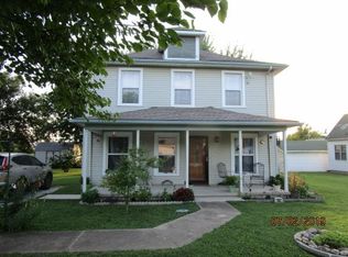 543 S Jefferson St, Welch, OK 74369