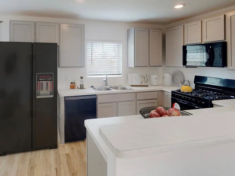 2930 Mallorca Dr — Photo 6