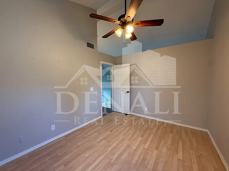 1114 S Surfside Dr — Photo 21