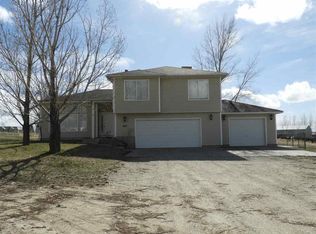 967 Wolf Creek Cir, Spring Creek, NV 89815