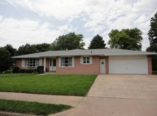 1735 Valle Vista Blvd, Pekin, IL