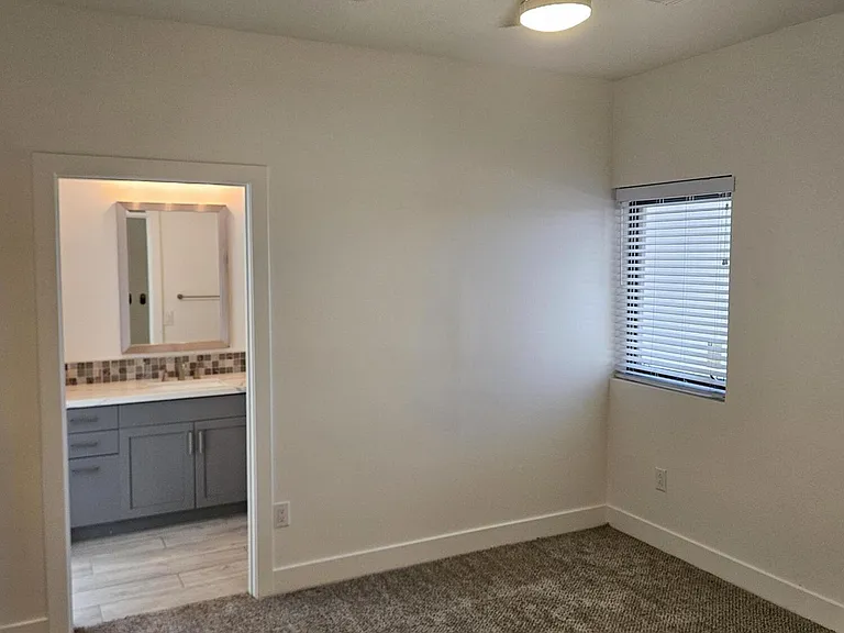 234 S Wilson St — Photo 14