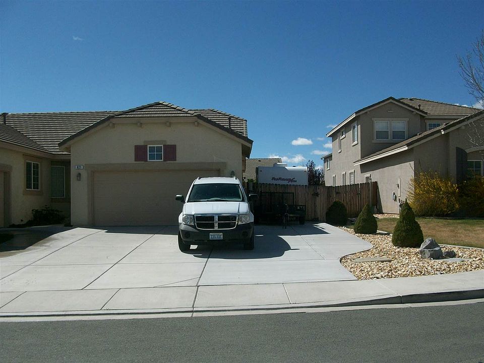 1st image of 821 Pinchot Pass Ct