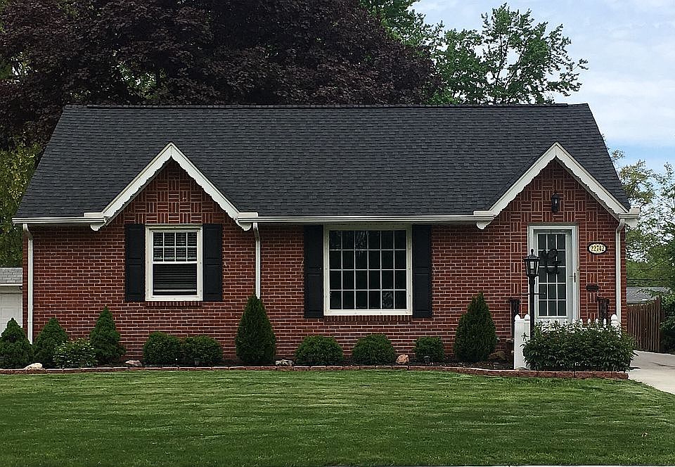 1st image of 22742 Maple Dr