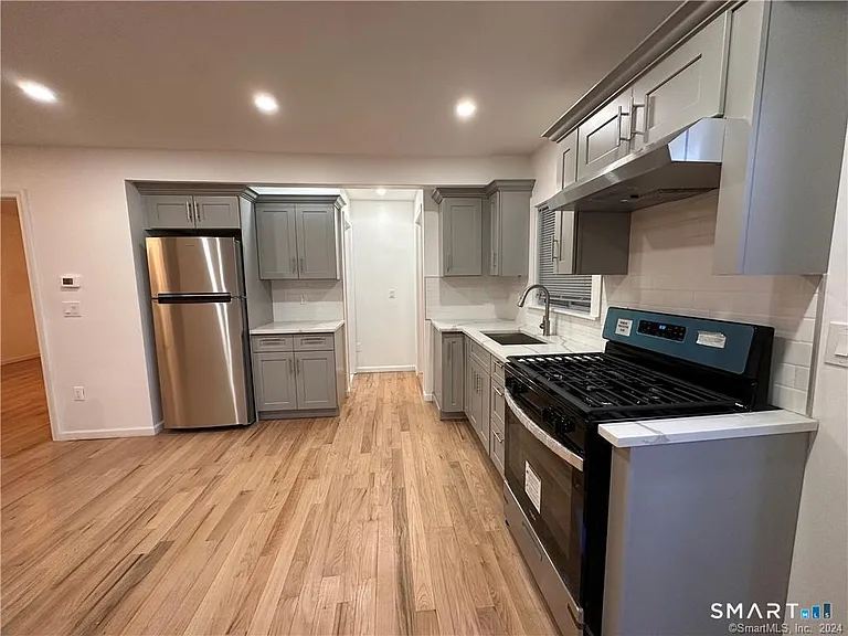 192 Peace St #1 — Photo 16