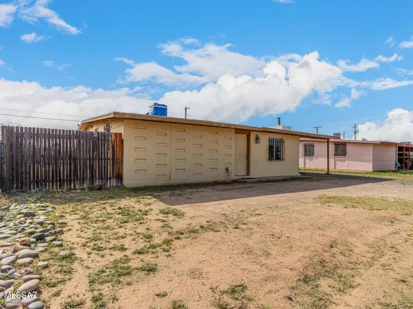 4126 E Valentine St, Tucson, AZ 85711