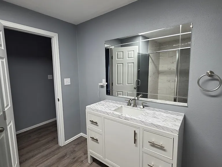 2030 Meadowbrook Pkwy — Photo 27