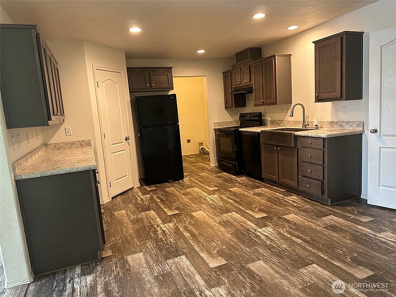 4th image of 3321 Mt Pleasant Road