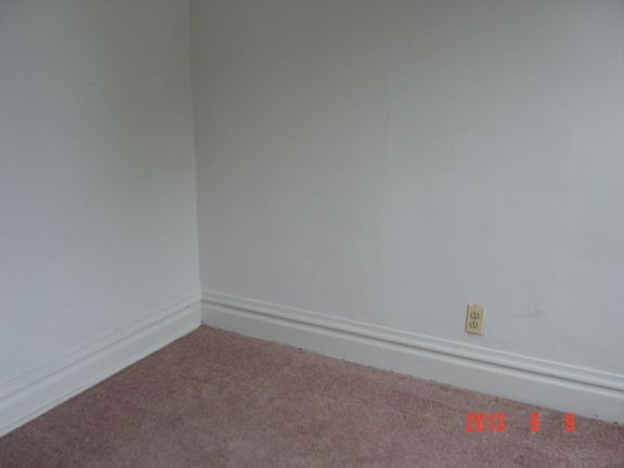 3rd image of 8724 S Saginaw Ave