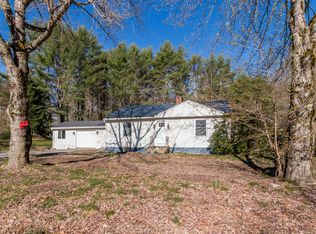 941 Quaker Ridge Rd, Casco, ME 04015