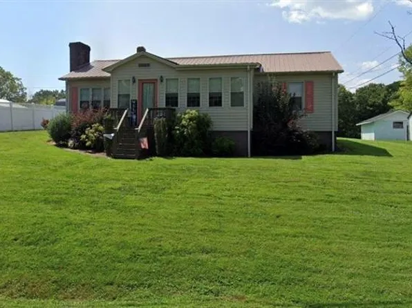 1989 Pads Rd, North Wilkesboro, NC 28659