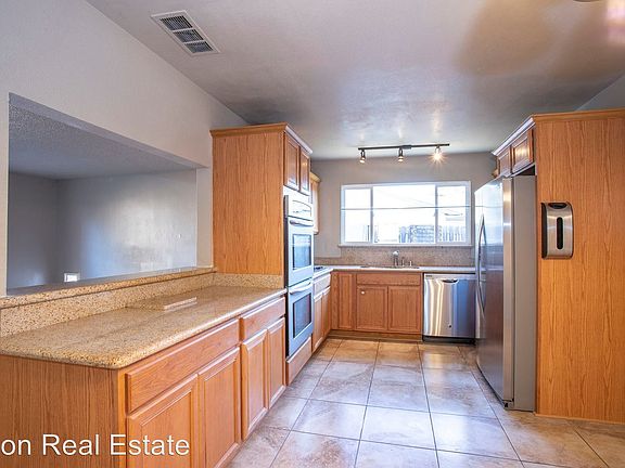 4th image of 5936 Green Glen Way
