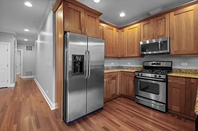 3444 N Halsted St #3 — Photo 5
