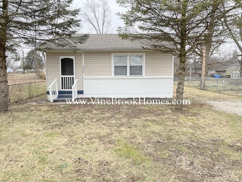 1st image of 4227 E Minnesota St