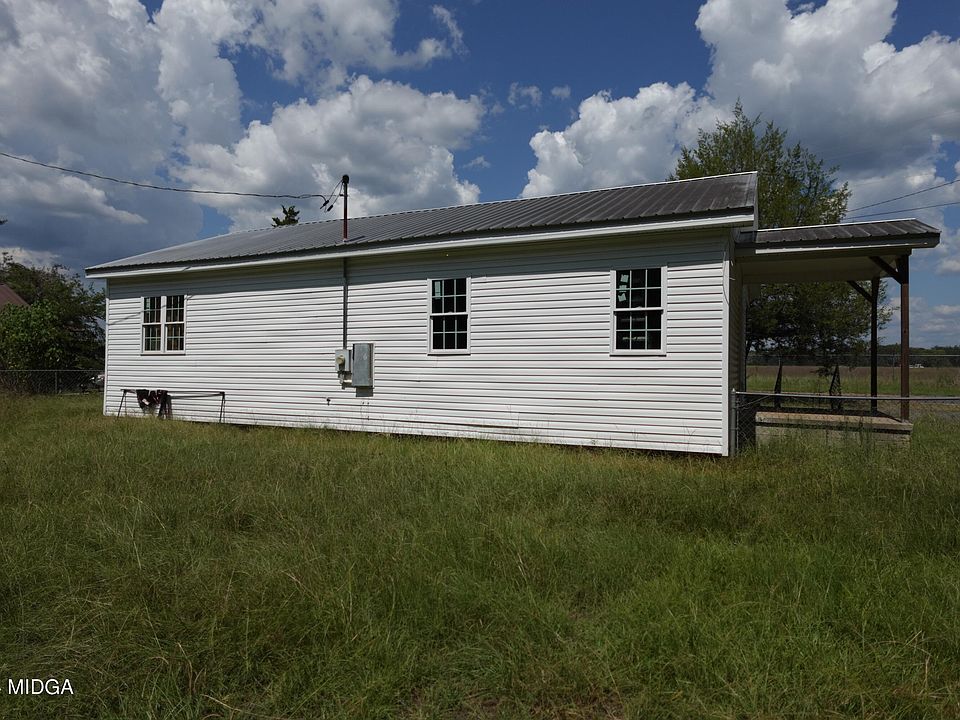 2nd image of 2285 Hubbard Rd