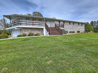 102 Richardson Dr, Rogersville, TN 37857