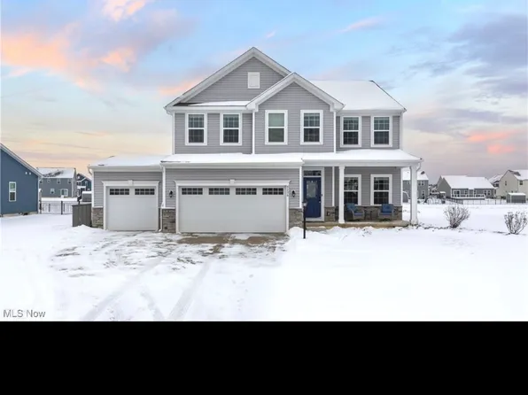9206 Winfield Ln, North Ridgeville, OH 44039